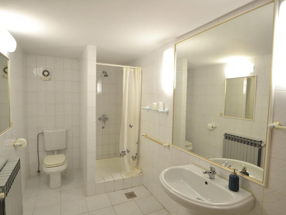 Apartment Maras-1 By Interhome Diklo Eksteriør billede