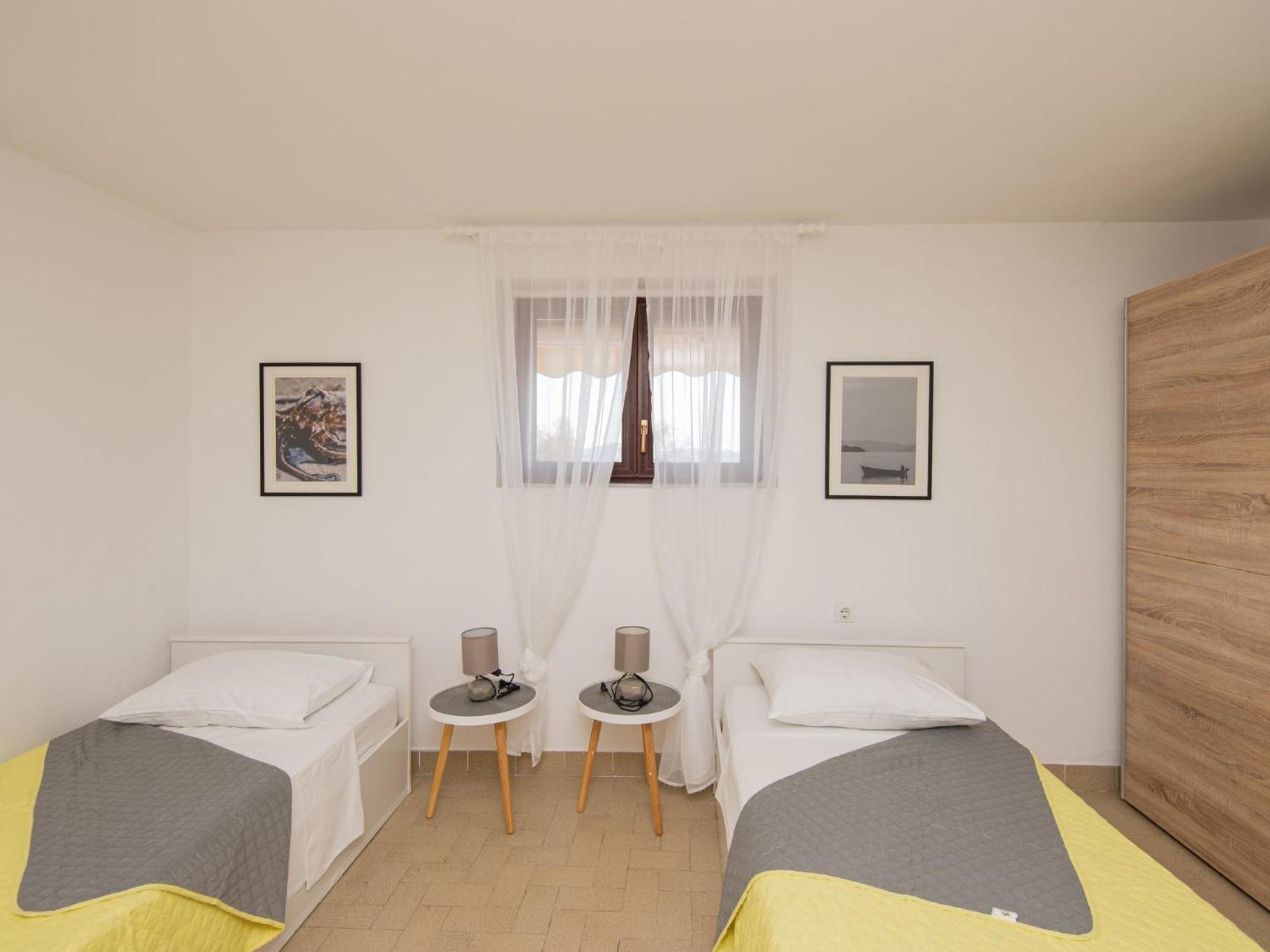 Apartment Maras-1 By Interhome Diklo Eksteriør billede